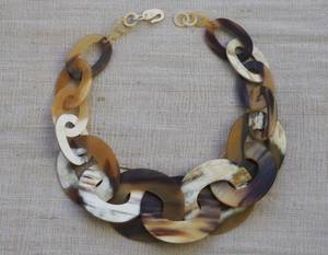 Magnifique collier en corne de buffle naturelle, pendentif artisanal en corne, ensembles de bijoux tendance pour accessoires féminins - Product Image 1