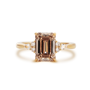 Bague en or jaune massif 18 carats avec diamant de laboratoire marron fantaisie taille émeraude certifié IGI pour femme, pierres latérales florales de luxe, vente en gros - Product Image 4
