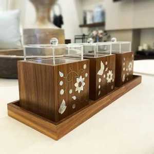 Décoration arabe du Ramadan et édition cadeau de l'Aïd, boîte à bonbons artisanale en acrylique avec couvercle en bois et nacre, élégante - Product Image 3