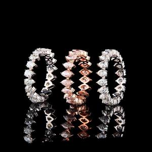 แหวนวงนิรันดร์ สร้อยข้อมือคริสตัลทรงสี่เหลี่ยม สีทอง สีเงิน ของขวัญเครื่องประดับ - Product Image 2