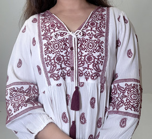 Blusa Blanca de Viscosa con Bordado, Estilo Peplum, Cuello en V, Adorno de Hilo Marrón, Lazos, Estilo Bohemio, Étnico, Casual, para Otoño, Primavera y Verano - Product Image 4