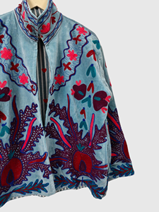 Veste à col mandarin brodée à la main avec des motifs floraux, manches longues, taille plus, vêtements d'automne pour femmes adultes - Product Image 3