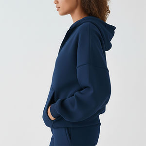 สินค้ามาใหม่ 2026 เสื้อฮู้ดซิปสำหรับผู้หญิง สีกรมท่า ผ้าฝ้ายฟลีซ 100% แขนยาว มีกระเป๋า ปักโลโก้ด้านหน้า - Product Image 3