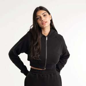 Conjunto Deportivo Informal de Dos Piezas para Mujer, Sudadera Corta Negra y Pantalones Deportivos - Product Image 2