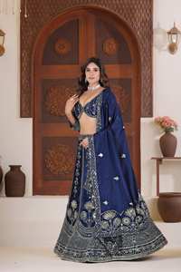 Nouvelle collection : Ensemble Lehenga Choli pour femme, idéal pour mariage et festival Diwali, avec broderie Zari et sequins, et dupatta en tulle papillon, fabriqué à partir de matériaux recyclés. - Product Image 3