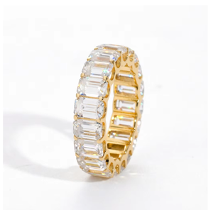 Bague d'éternité classique en or jaune 18 carats pour femme, taille émeraude, avec diamant de laboratoire certifié IGI, pour mariage et fiançailles - Product Image 1