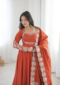 Costume Anarkali traditionnel orange pour femmes avec dupatta brodé, coupe ample, longueur au sol, tenue de mariage, style Inde Pakistan - Product Image 5