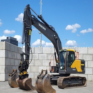 Excavadoras VOLVO EC 200D en Buen Estado y a Excelentes Precios para Tareas de Movimiento de Tierras y Construcción, Excavadora de 20 Toneladas - Product Image 4