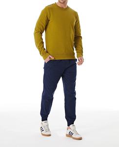 เสื้อกันหนาวให้ความอบอุ่นในฤดูหนาวของผู้ชายน้ำหนักเบาเข้ารูปเสื้อคอกลมสไตล์สตรีทแวร์ผ้าโพลีเอสเตอร์/ ผ้าฝ้าย - Product Image 6