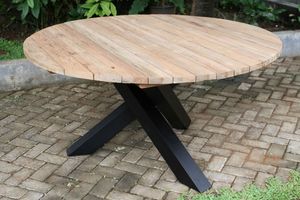 <b>Round</b> Outdoor <b>Dining</b> <b>Table</b> Diameter 150cm Recycled Teak <b>Wood</b> Well Sanded and Black Leg Finish - Product Image 3