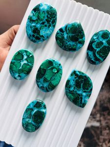Chrysocolle et malachite 100% naturelles de haute qualité, cabochon et pierres précieuses en vrac, formes variées pour la fabrication de bijoux - Product Image 4