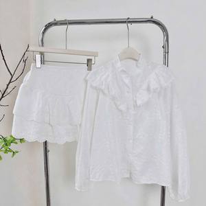 Ensemble décontracté pour femmes, chemise à manches longues en dentelle florale avec jupe, OEM ODM - Product Image 1