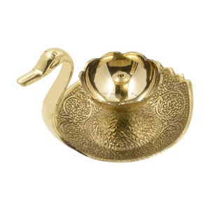 Lampe à huile Diya en laiton artisanal en forme de cygne avec motif floral, décoration traditionnelle pour Diwali et le temple domestique - Product Image 1