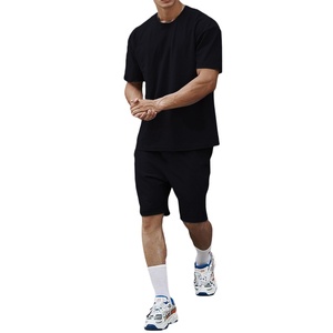 Ensemble de survêtement 2 pièces pour homme en molleton 100 % coton délavé, respirant, avec logo personnalisé, idéal pour l'été – Vente en gros - Product Image 2