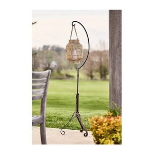 Farol Metálico Decorativo de Jardín con Soporte para Exhibición de Velas de Lujo en Interiores - Product Image 1