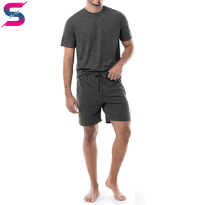 Ensemble T-shirt et short pour homme, en coton tricoté, col rond, couleur unie, tendance, respirant, pour l'été, avec logo imprimé. - Product Image 2