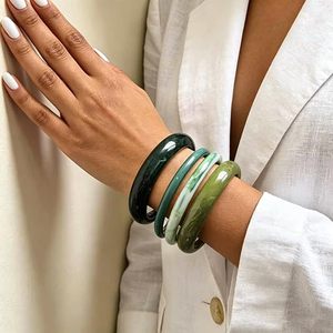 Modernas Pulseras de Resina Hechas a Mano |   Artículos Decorativos con Forma de Círculo para el Hogar y Regalos Empresariales - ALTAMASH CRAFT - Product Image 4