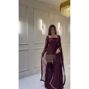 Top elegante de diseñador para mujer-Conjunto Sharara Dupatta con trabajo de bordado pesado para ocasiones especiales y ropa de fiesta - Product Image 1