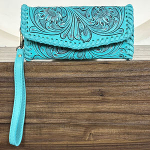 Cartera de Cuero Vacuno Auténtico de Lujo, Nueva Llegada 2025, Cartera de Cuero Genuino con Diseño Artesanal y Protección RFID para Mujer - Product Image 4