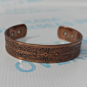 Brazalete Magnético de Cobre Grabado con Acabado Antiguo, Joyería Terapéutica para el Alivio del Estrés, Relajación y Bienestar Espiritual - Product Image 5