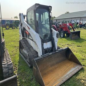 Cargadora Bobcat de alta potencia con motor T590 en venta, ideal para construcción, agricultura y excavación. - Product Image 2