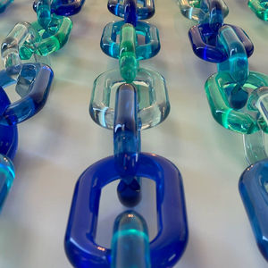 Decoración del hogar: Eslabones de cadena de resina personalizables de gran tamaño y colores claros, eslabones grandes de resina multicolor disponibles. - Product Image 1