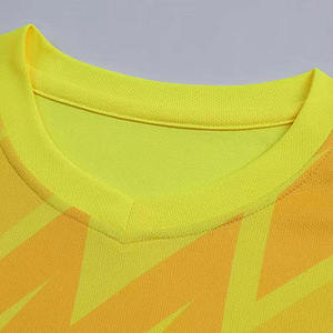 Camiseta de Fútbol Personalizada de Alta Calidad, Diseño Retro de Malla OEM, Unisex, para Adultos, Entrenamiento, 100% Poliéster, Secado Rápido, Equipo de EE. UU. - Product Image 5
