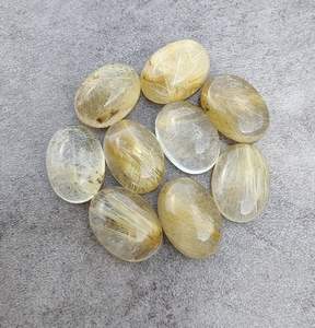 พลอยรูไทล์สีทองทรงรีธรรมชาติ พลอยหลวมสำหรับทำเครื่องประดับ วัสดุงานฝีมือ พลอยสะสม - Product Image 1