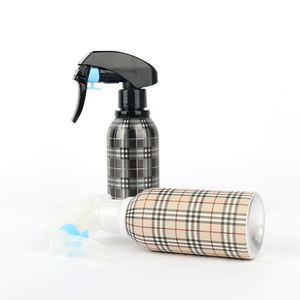 Pulvérisateur de cheveux professionnel en aluminium à fine brume – Flacon pulvérisateur d'eau pour salon de coiffure et de beauté, pour le coiffage, la coupe et l'entretien des cheveux - Product Image 2