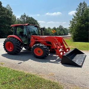 Tractor Kubota M7060 de 71 Caballos de Fuerza con Cargador Frontal Disponible en Stock para Agricultura y Desbroce de Terrenos - Product Image 2