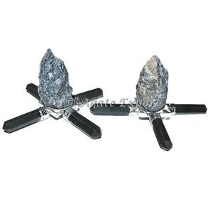 Générateur d'énergie de style Feng Shui de pierre précieuse sculptée de pyramide de tourmaline noire - Product Image 1