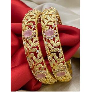 Juego de brazaletes elegantes con perlas incrustadas, fabricados en India, para mujeres, joyería nupcial para bodas, disponible con calidad y precio de exportación. - Product Image 1