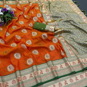 ชุดผ้าไหมกันชีปุรัมดีไซน์หรูหรา พร้อมเสื้อคลุมสวยสง่า สไตล์อินเดียทันสมัย เหมาะสำหรับงานปาร์ตี้  สำหรับผู้หญิง - Product Image 1