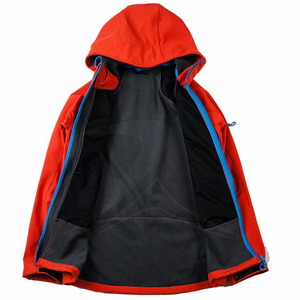 Chaquetas deportivas Softshell personalizadas para hombre, informales, de invierno, grises, impermeables, transpirables, de talla grande, con capucha térmica y bolsillo con cremallera lavada - Product Image 3