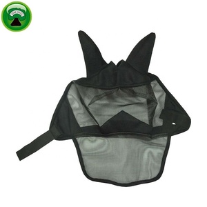 Máscara de malla para caballos con protección para orejas y nariz - Product Image 3