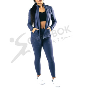 Veste de survêtement à fermeture éclair pour femmes, veste de haute performance ultra-extensible, construction matelassée respirante, vente en gros de haute qualité - Product Image 1