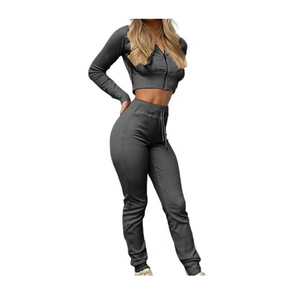 ชุดโยคะของผู้หญิงที่สง่างามแบบกำหนดเองในขนาดใหญ่พิเศษลายพื้นพร้อมกางเกงขาสั้นบราในเกรดที่แตกต่างกันขายส่ง - Product Image 1