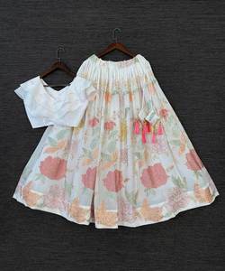 À la mode Georgette beau haut imprimé avec Lehenga fête porter prix de gros Textile vêtement Surat Gujarat ethnique - Product Image 6