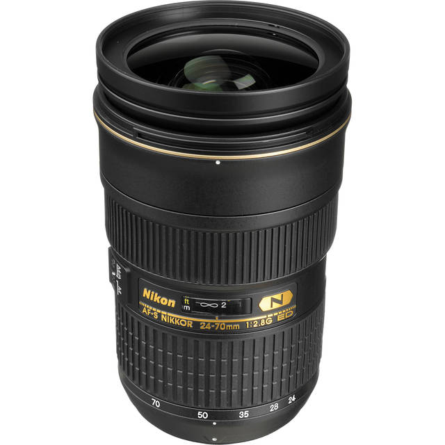 AF-S Nikkor 24-70mm F/2.8G ED