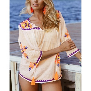 Blouse en dentelle brodée à manches longues ultime, ligne longue, nœuds de col à franges, tunique bohème, vêtements de boutique paysanne, haut pour femmes, 100% - Product Image 1