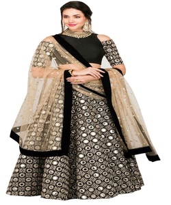 Designer indien coloré brodé travail manuel Lehenga Choli prix de gros le plus bas marché textile vêtements - Product Image 1