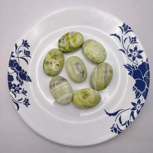 Pierre de palmier en serpentin poli, pierre à savon en cristal, pierre de guérison - Product Image 4