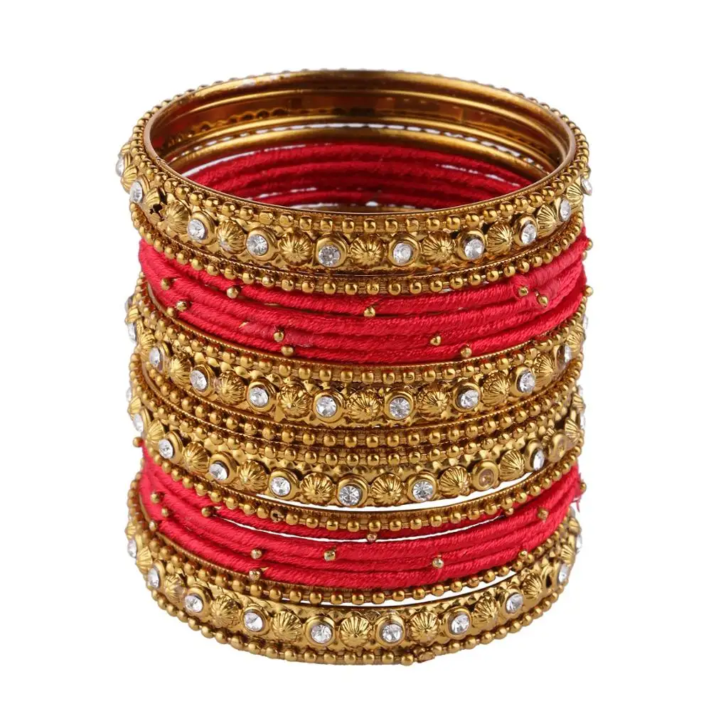 Hint Bollywood moda takı altın kaplama kristal boncuklu kırmızı renk ipek iplik bilezik bileklik seti (20 pc)