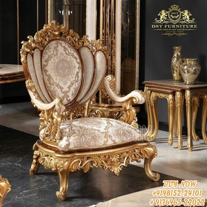 Meubles de salon de luxe faits à la main, taille king size, finition or antique royal, meubles de salon en teck, ensemble de canapés Dallas - Product Image 3