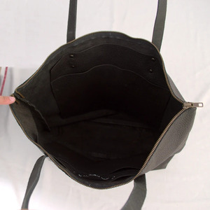 Fabriqué à la main en cuir de vachette Top Grain en cuir véritable fourre-tout noir sac à fermeture éclair polyvalent pour toutes les saisons-été hiver printemps automne - Product Image 3