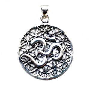 Pendentif Om couleur argent or 3x3 cm, pendentif prêt à être expédié pour femmes fille Yoga indien Hindu OM inde Religion - Product Image 3