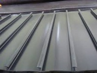 Doublure en PE souple T RIB coupe moulage traitement Services disponibles Feuilles de plastique ondulé HDPE avec épaisseur 1-15mm