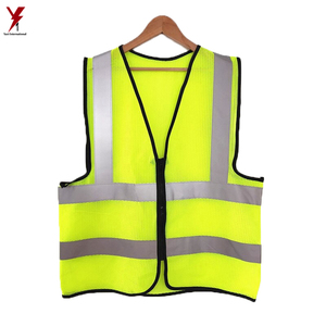 Chaleco de seguridad ligero para uso en exteriores, Impresión de logotipo personalizado, nuevo diseño, alta calidad, disponible en diferentes colores - Product Image 4