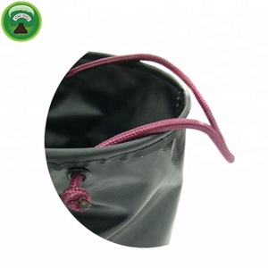 Cubo de plástico para bolsas de heno, alimentador lento negro - Product Image 4