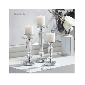 Ensemble de trois porte-bougie en acrylique de qualité supérieure, accessoires de décoration pour la maison et les mariages - Product Image 3